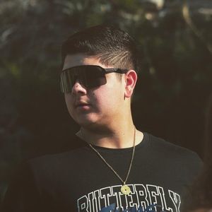 Meet your Posher, Zach